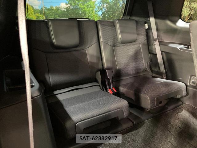 Toyota Land Cruiser 250 2025-09 8874716-9