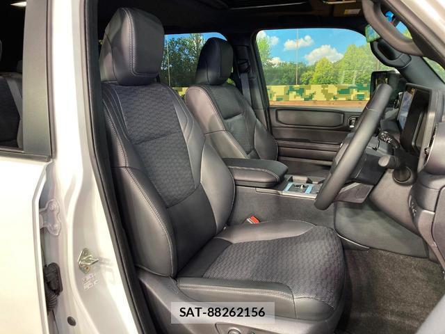 Toyota Land Cruiser 250 2025-04 8874725-7