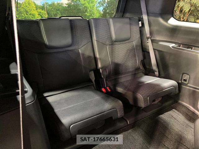 Toyota Land Cruiser 250 2025-09 8874729-9
