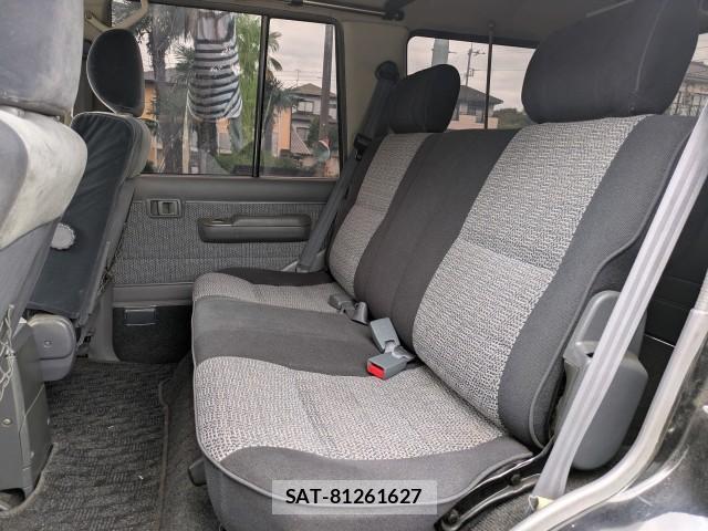Toyota Land Cruiser 70 1994-05 8872989-14