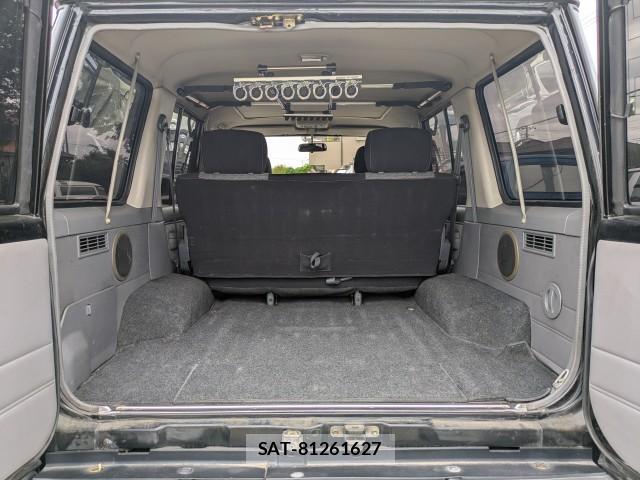 Toyota Land Cruiser 70 1994-05 8872989-15