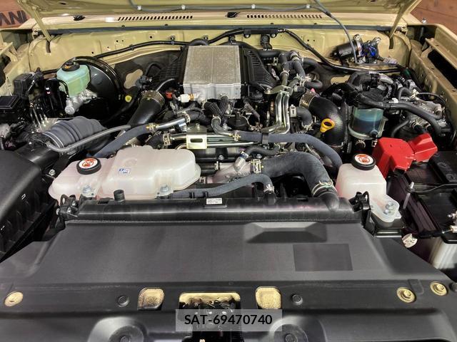 Toyota Land Cruiser 70 2025-04 8874712-17