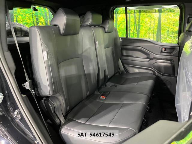 Toyota Land Cruiser FJ 2026-06 8874103-8