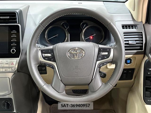 Toyota LAND CRUISER PRADO 2023-04 8872884-10