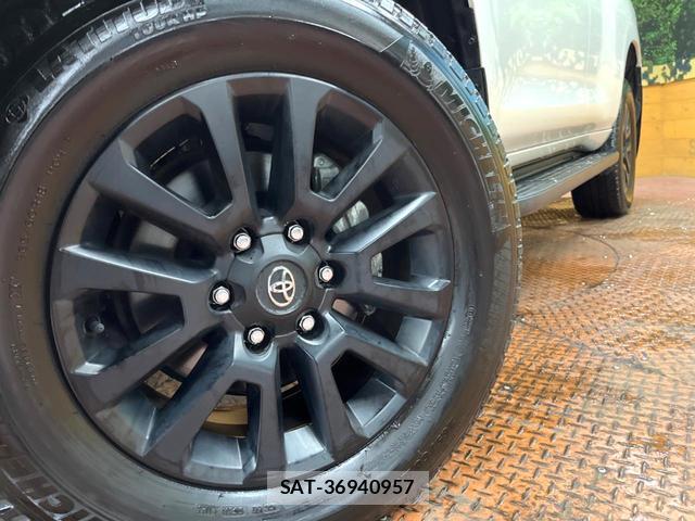 Toyota LAND CRUISER PRADO 2023-04 8872884-12