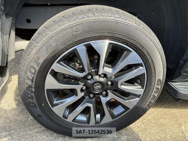 Toyota LAND CRUISER PRADO 2023-09 8873771-19