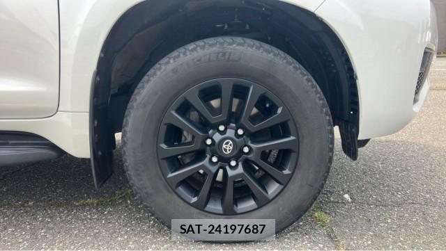 Toyota LAND CRUISER PRADO 2023-06 8874395-8