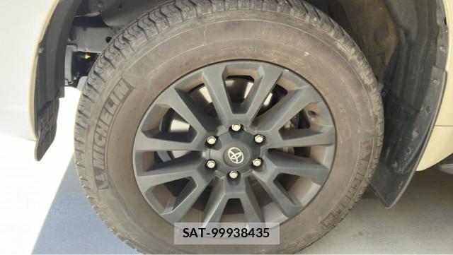 Toyota LAND CRUISER PRADO 2023-04 8874477-8