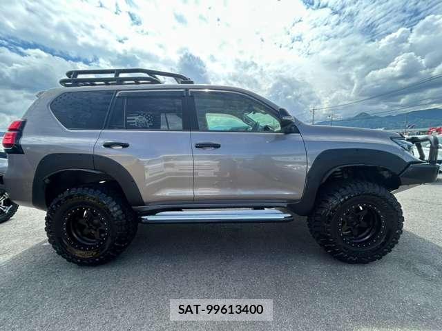 Toyota LAND CRUISER PRADO 2019-07 8875001-3