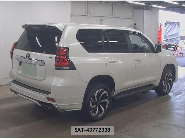Toyota LAND CRUISER PRADO 2022-08 8875572-1