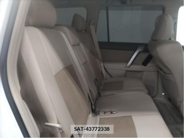 Toyota LAND CRUISER PRADO 2022-08 8875572-5