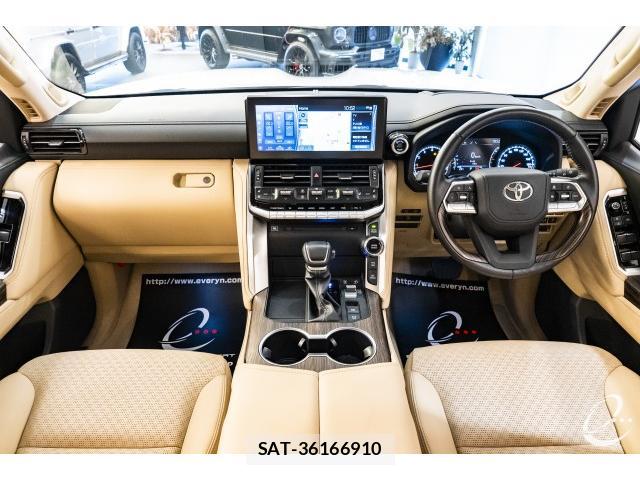 Toyota LAND CRUISER 2023-12 8872803-12
