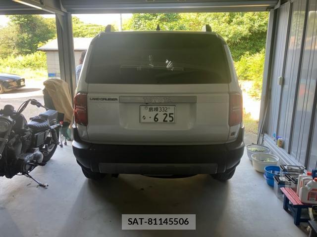 Toyota LAND CRUISER 2025-09 8873360-4