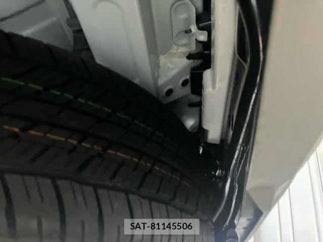 Toyota LAND CRUISER 2025-09 8873360-7