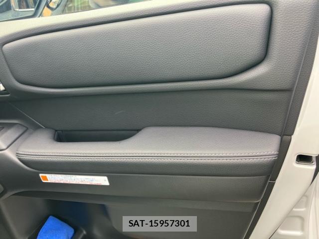Toyota LAND CRUISER 2024-08 8873464-5