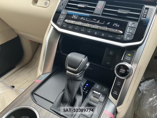 Toyota LAND CRUISER 2025-11 8874051-16
