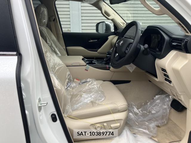 Toyota LAND CRUISER 2025-11 8874051-5