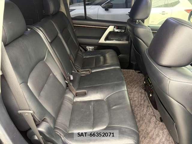 Toyota LAND CRUISER 2013-05 8874355-7