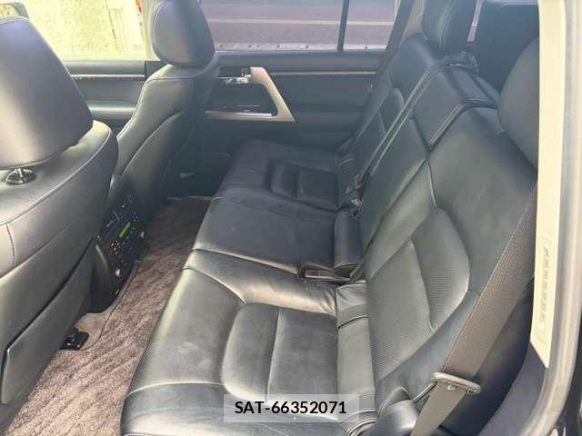 Toyota LAND CRUISER 2013-05 8874355-8