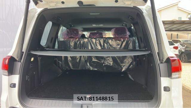Toyota LAND CRUISER 2026-05 8874446-17