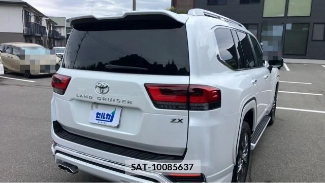 Toyota LAND CRUISER 2023-10 8874485-12