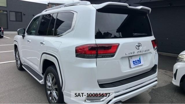 Toyota LAND CRUISER 2023-10 8874485-13