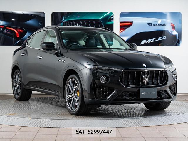 Maserati LEVANTE 2022-01 8874277-14