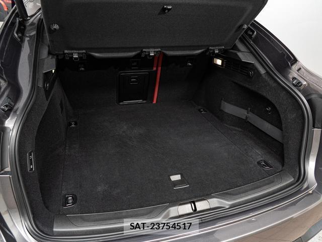 Maserati LEVANTE 2021-12 8874278-19