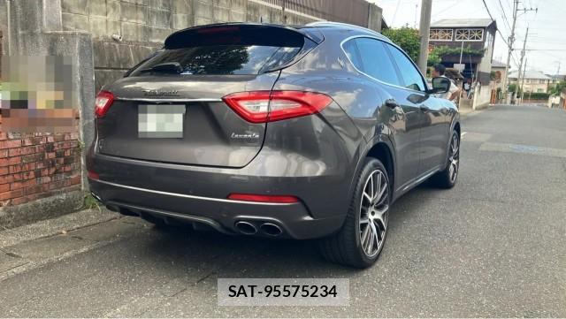 Maserati LEVANTE 2016-11 8874412-12