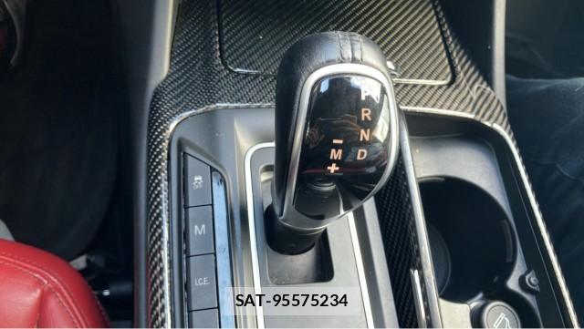 Maserati LEVANTE 2016-11 8874412-14