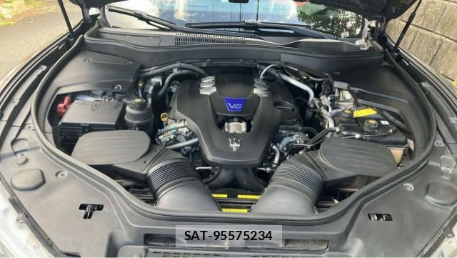 Maserati LEVANTE 2016-11 8874412-7