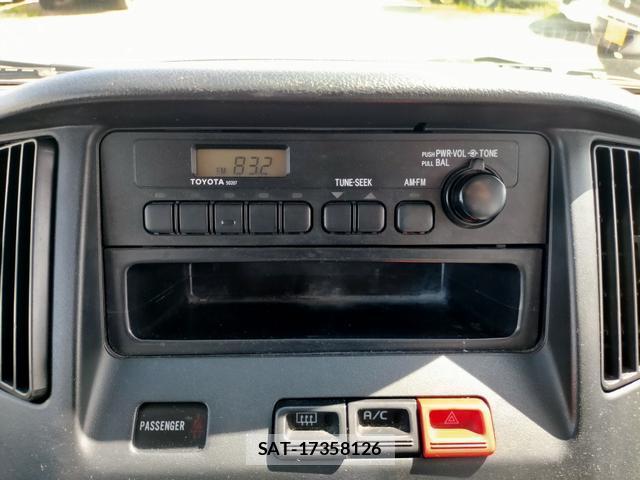 Toyota LITEACE VAN 2012-03 8874209-15