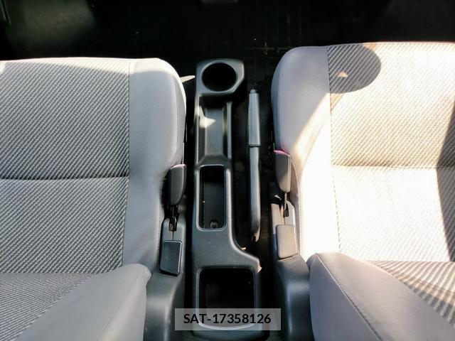 Toyota LITEACE VAN 2012-03 8874209-17