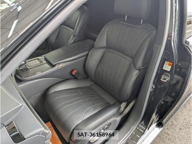 Lexus LS 2021-07 8872770-15