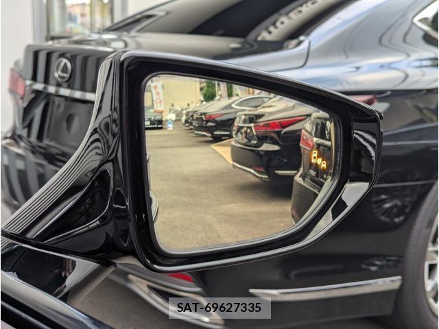Lexus LS 2019-12 8872771-12