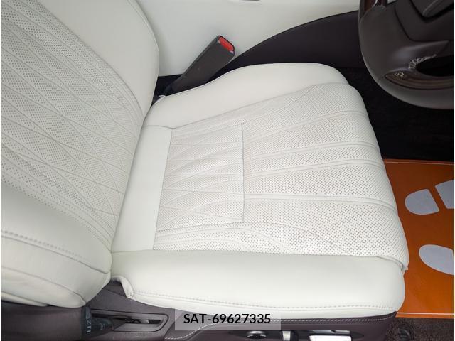 Lexus LS 2019-12 8872771-19