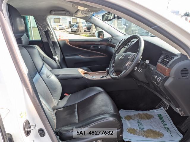 Lexus LS 2011-09 8875735-5