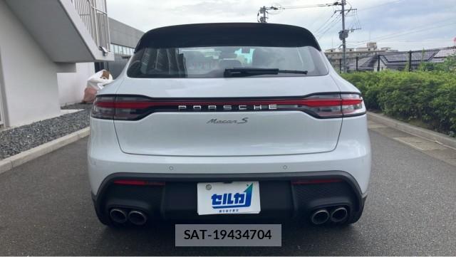 Porsche MACAN 2024-09 8874417-1