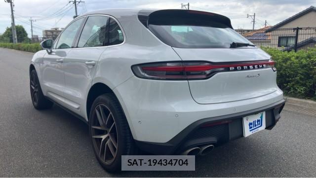 Porsche MACAN 2024-09 8874417-13
