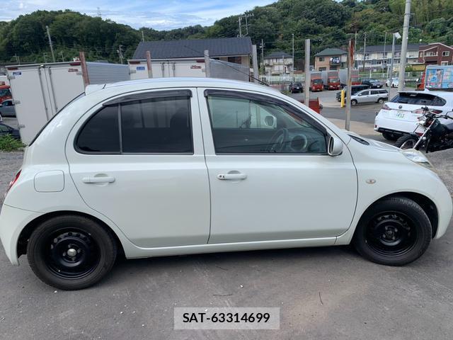 Nissan MARCH 2010-03 8874332-3