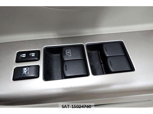Nissan MARCH 2017-11 8875508-15