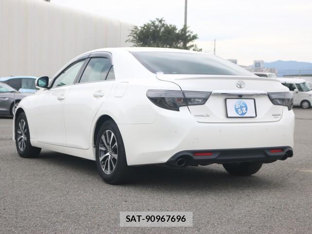 Toyota MARK X 2018-05 8875048-14