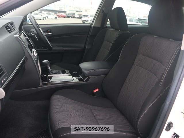 Toyota MARK X 2018-05 8875048-5