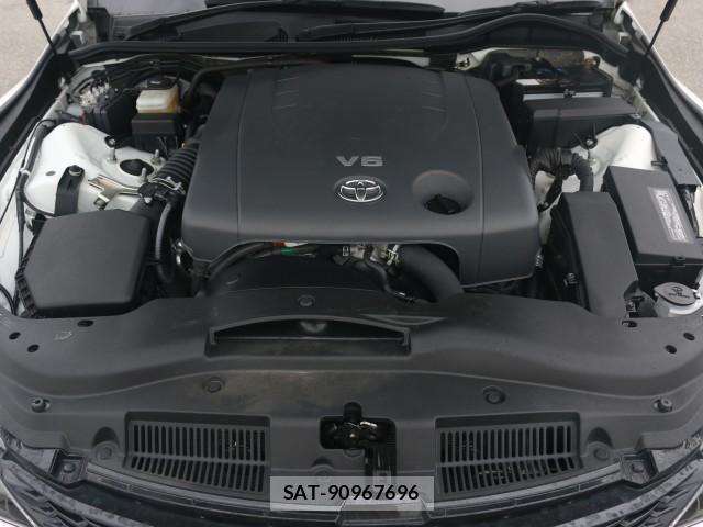 Toyota MARK X 2018-05 8875048-7