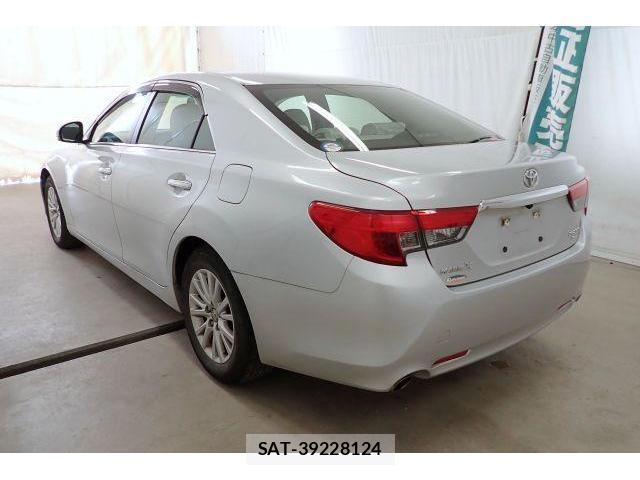 Toyota MARK X 2013-09 8875506-1