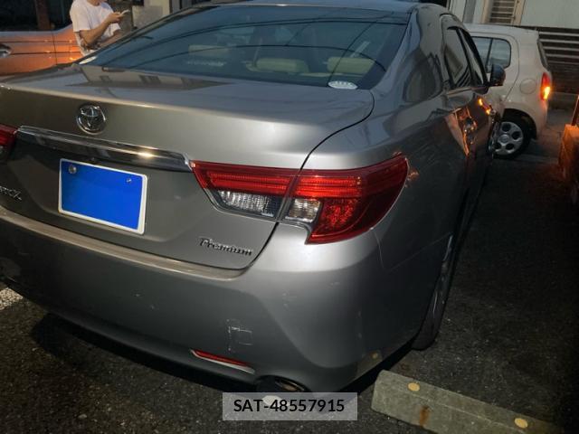 Toyota MARK X 2014-05 8875688-2