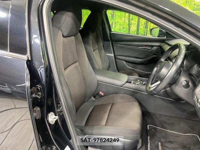 Mazda MAZDA3 2021-03 8873685-7