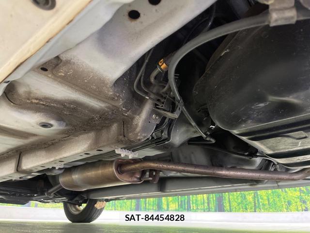 Daihatsu MIRA 2013-07 8873937-19