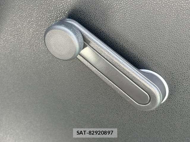 Daihatsu MIRA 2018-02 8875597-11