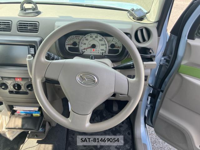 Daihatsu MOVE CONTE 2013-11 8873105-7